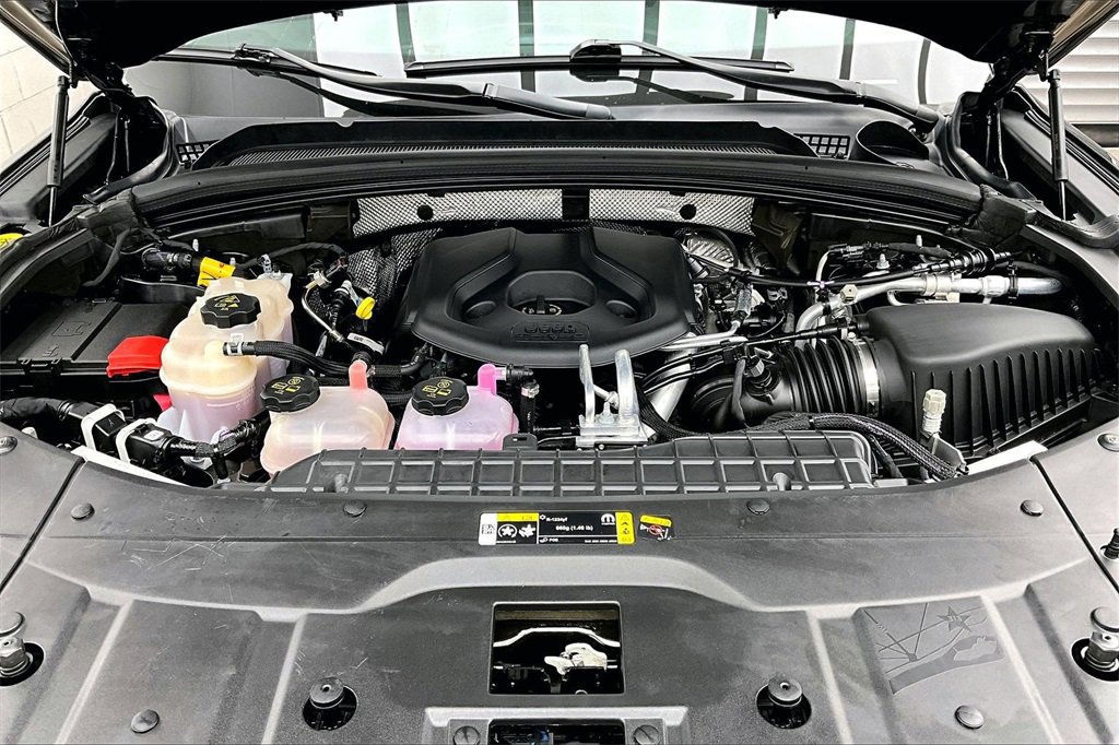 Used 2022 Jeep Grand Cherokee Limited 4xe w/ Luxury Tech Group II image 12