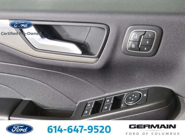 Certified 2022 Ford Escape Titanium AWD/4WD image 30