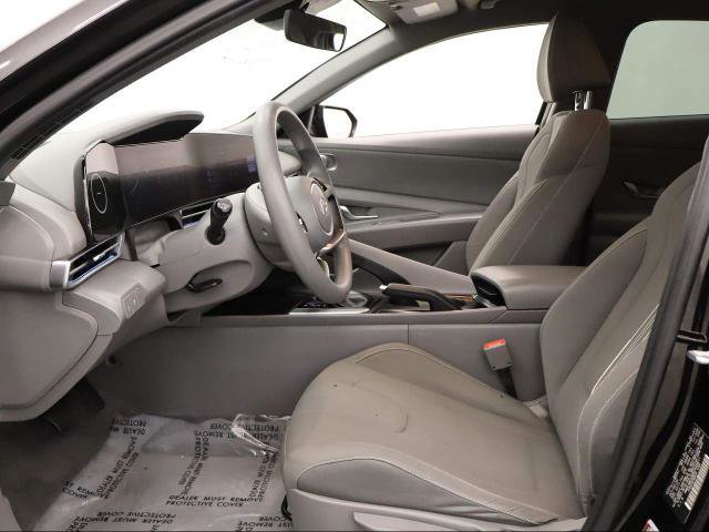 Used 2024 Hyundai Elantra SEL image 35