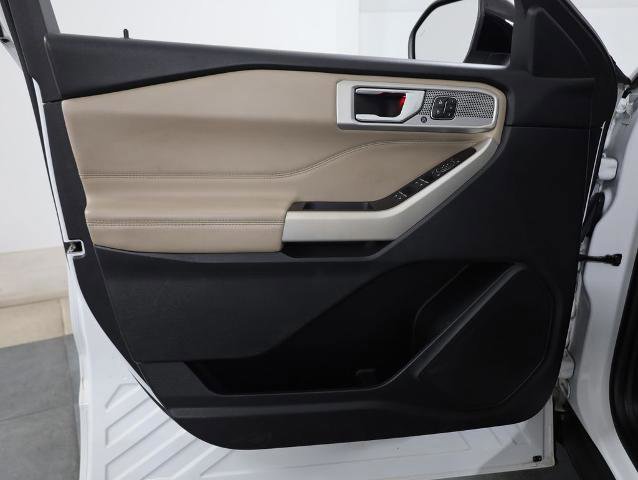 Certified 2021 Ford Explorer Limited w/ Equipment Group 301A image 23