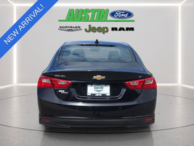 Used 2025 Chevrolet Malibu LT FWD image 4