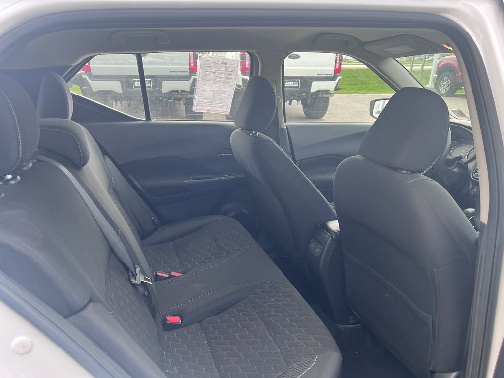 Used 2021 Nissan Kicks SV FWD image 14