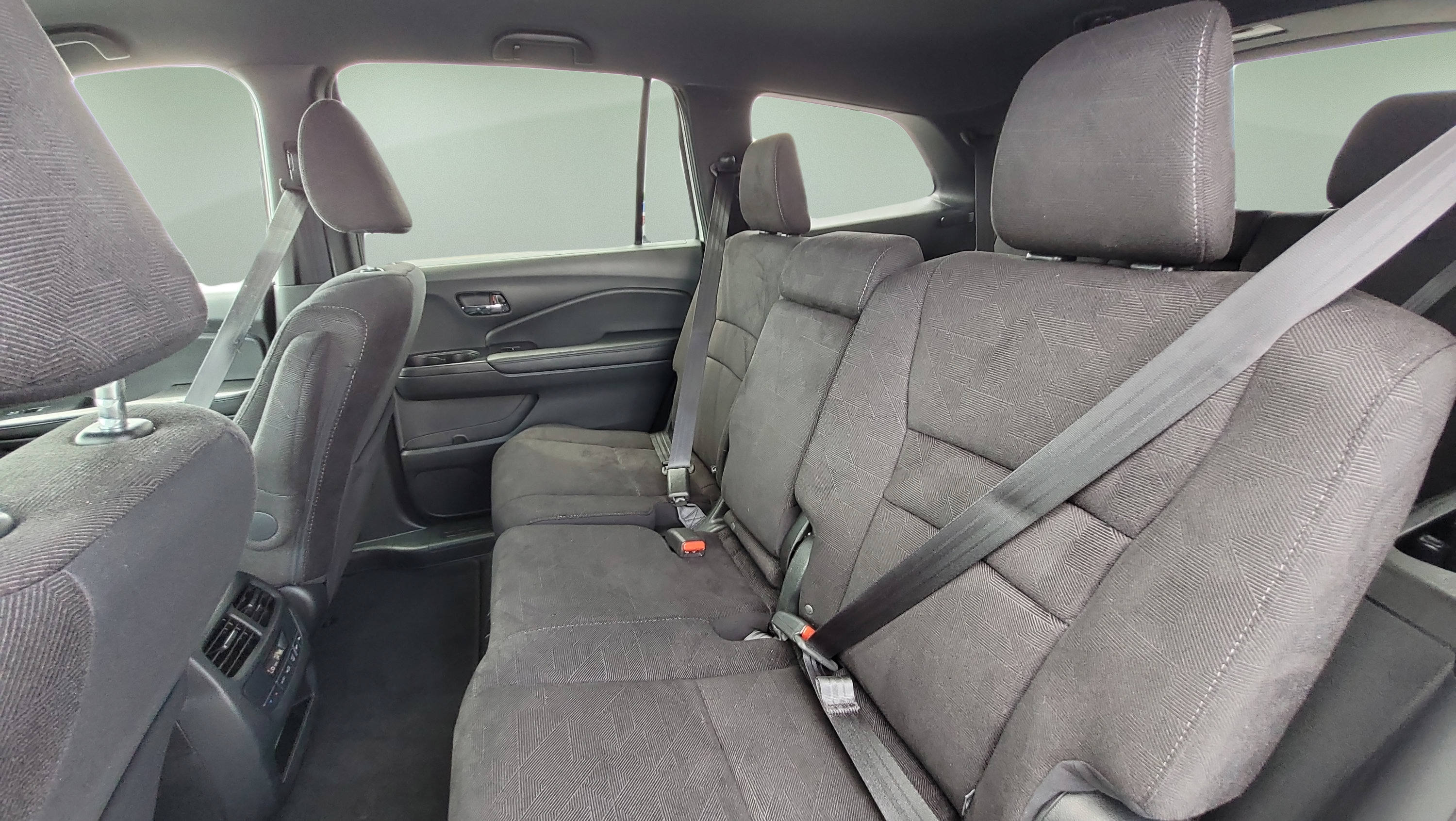 Used 2022 Honda Pilot Sport image 18