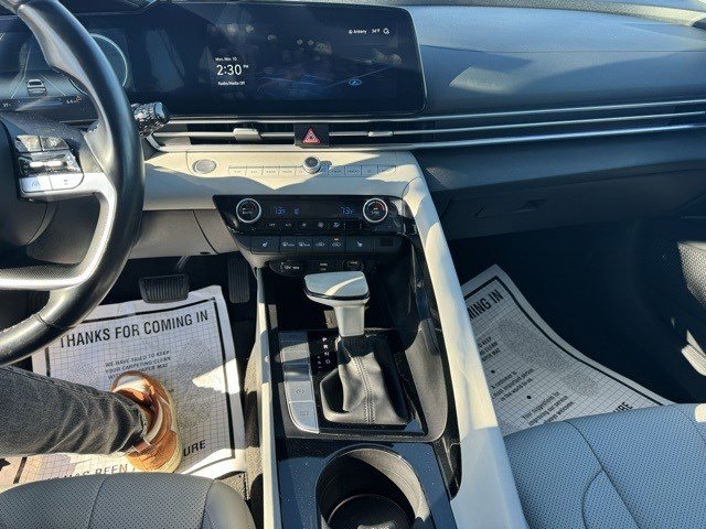 Used 2023 Hyundai Elantra Limited w/ Cargo Package image 17