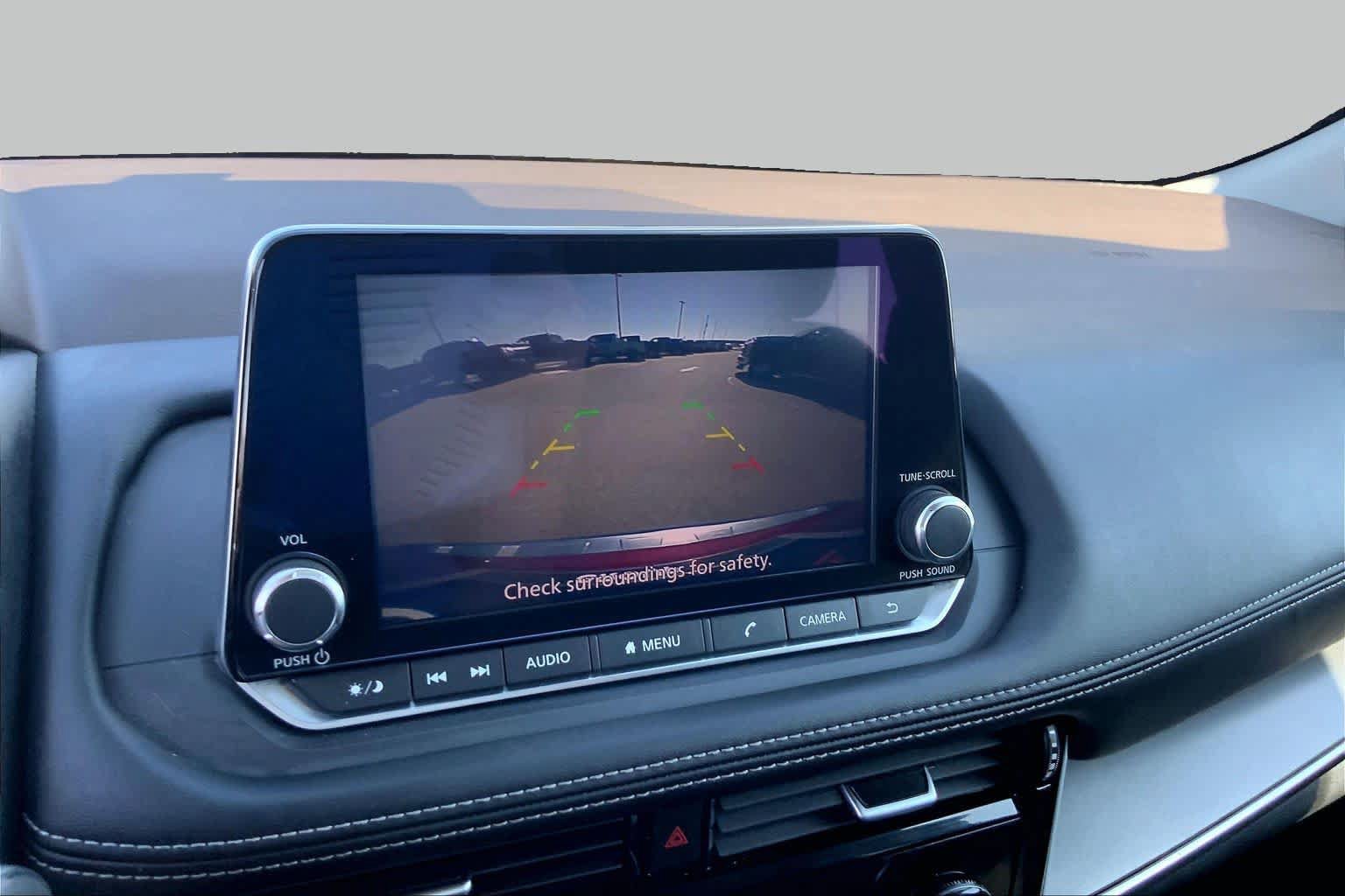 Used 2022 Nissan Rogue SV FWD image 27