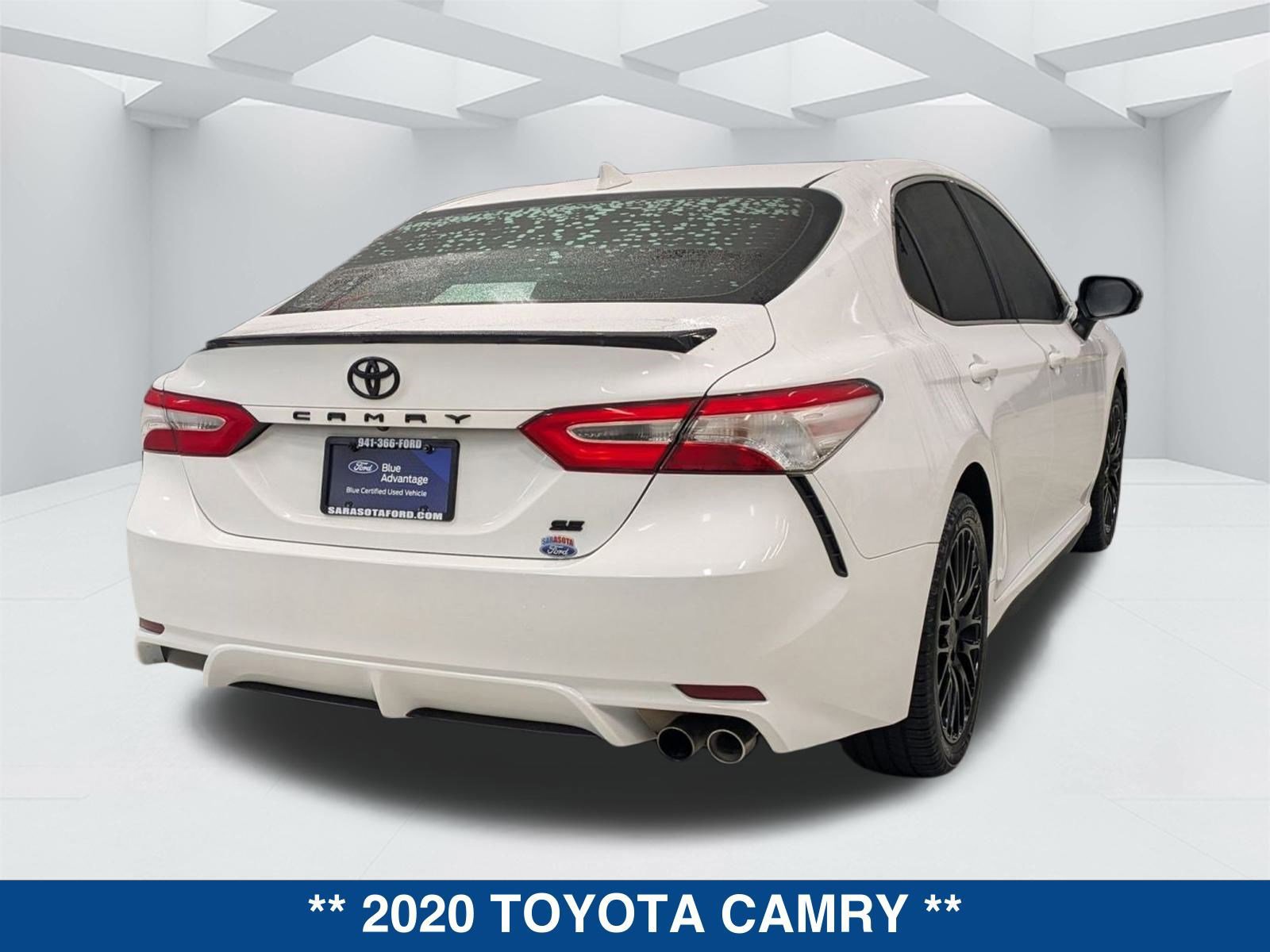 Used 2020 Toyota Camry SE image 4