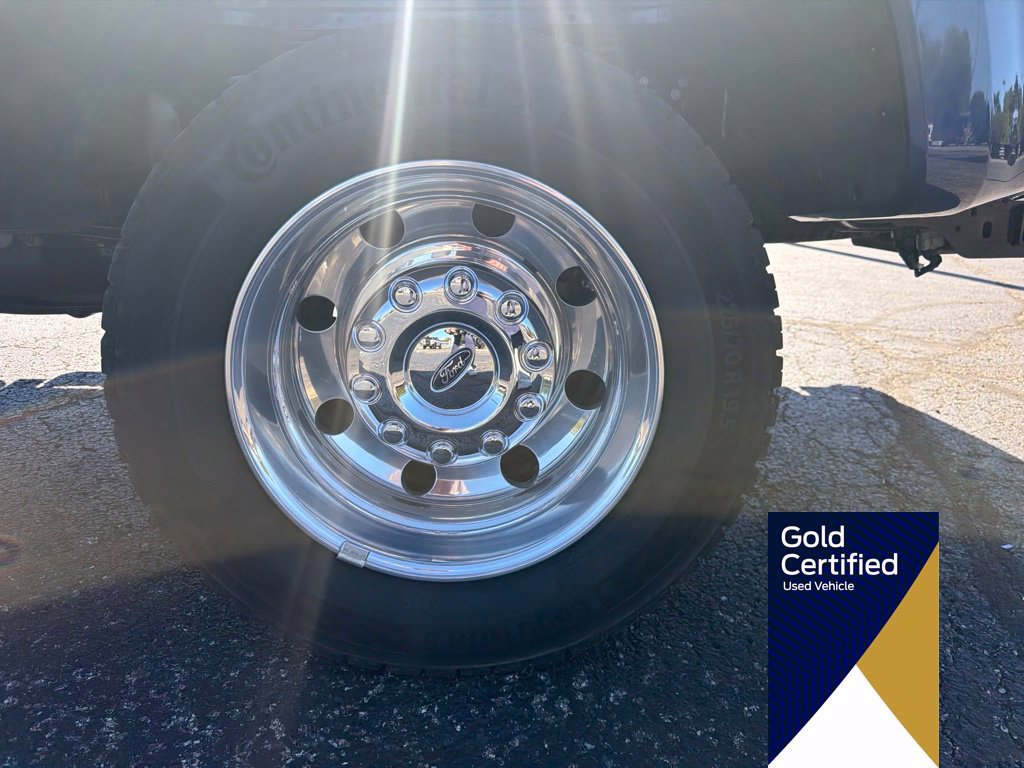Certified 2026 Ford F450 Platinum w/ FX4 Off-Road Package AWD/4WD image 43