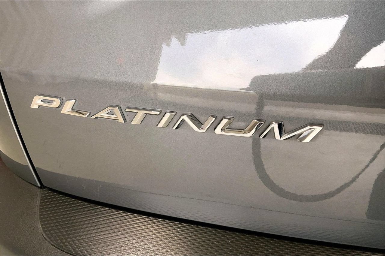 Certified 2024 Ford Escape Platinum AWD/4WD image 31