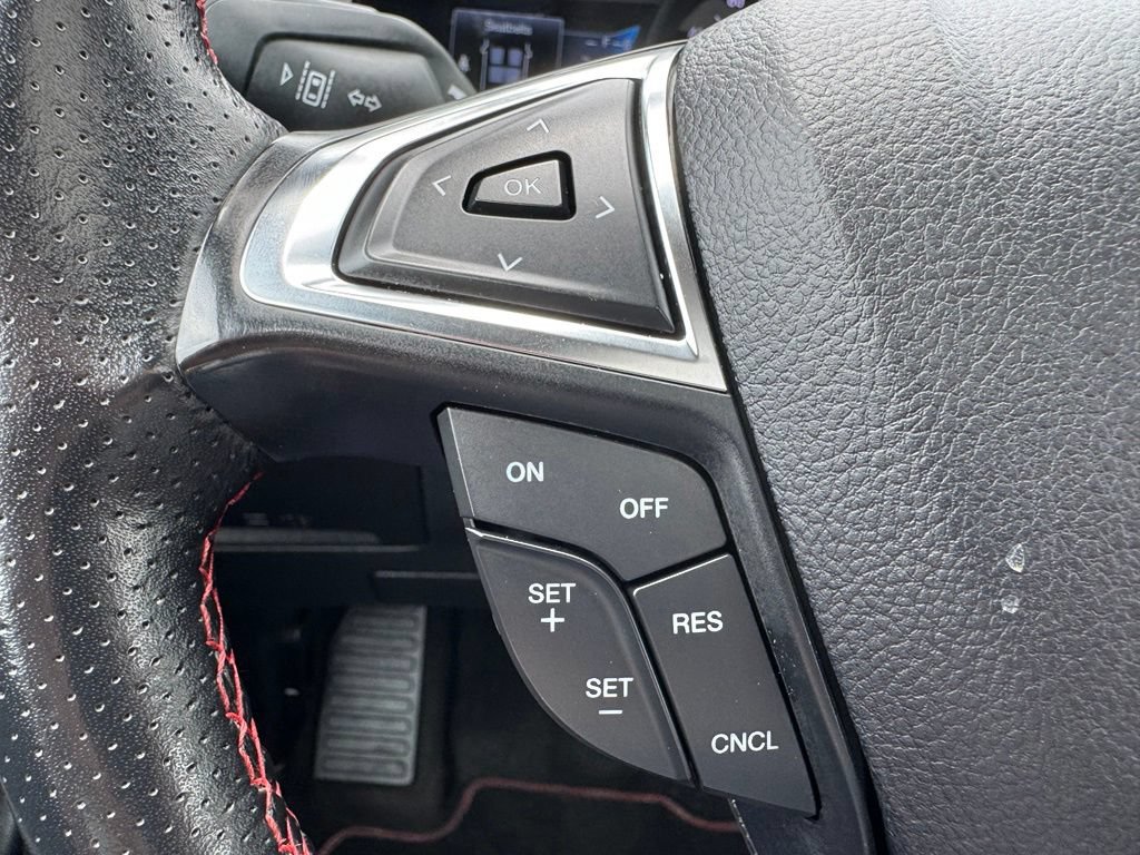 Certified 2024 Ford Edge ST-Line AWD/4WD image 37