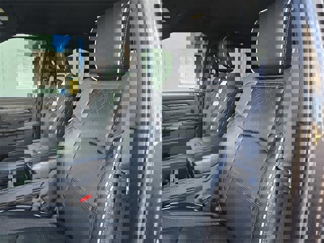 Used 2025 RAM 3500 Limited image 12