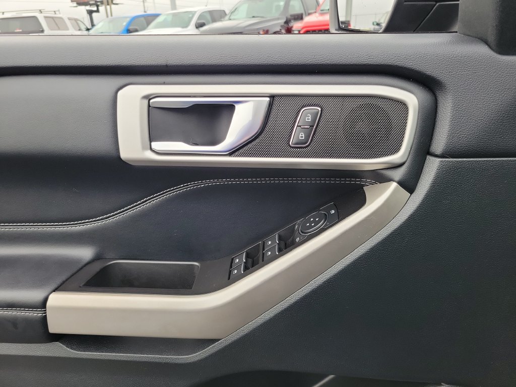Certified 2022 Ford Explorer XLT w/ Equipment Group 202A AWD/4WD image 20