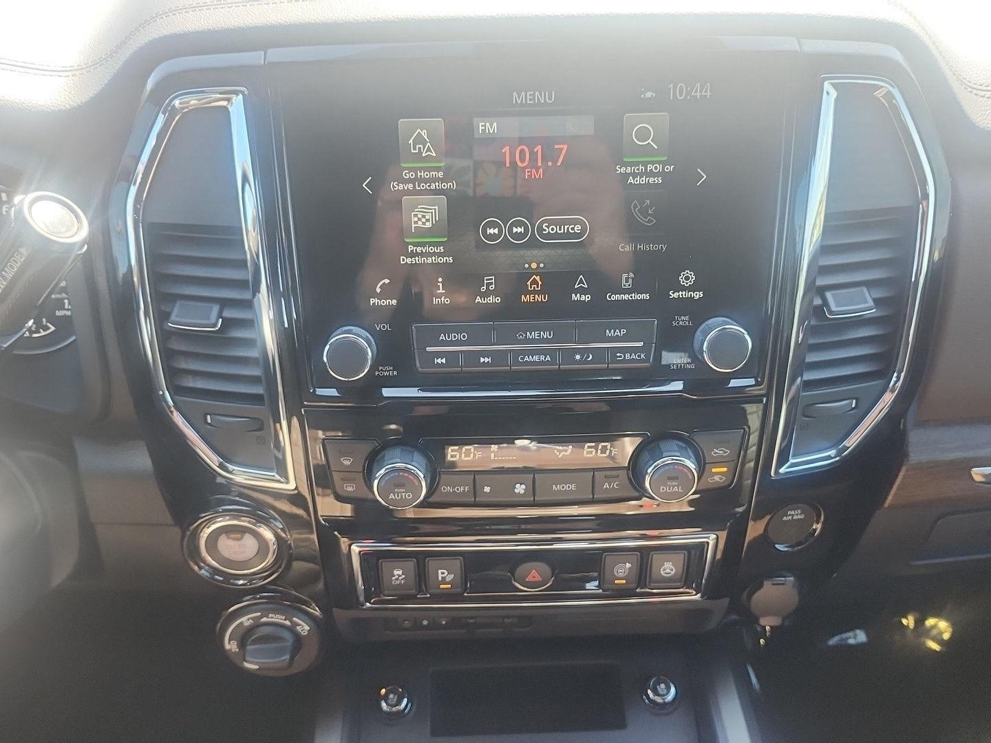 Used 2021 Nissan Titan Platinum Reserve w/ Moonroof Package AWD/4WD image 18