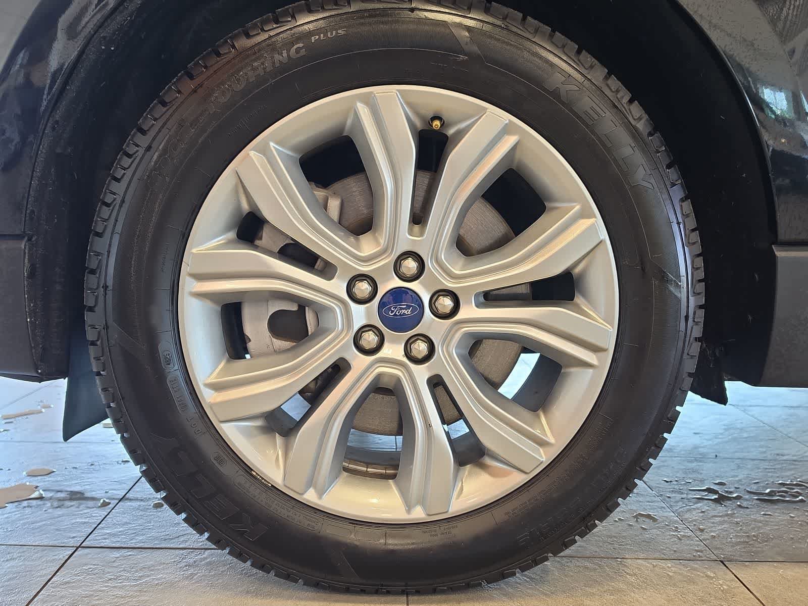 Certified 2022 Ford Edge Titanium AWD/4WD image 13