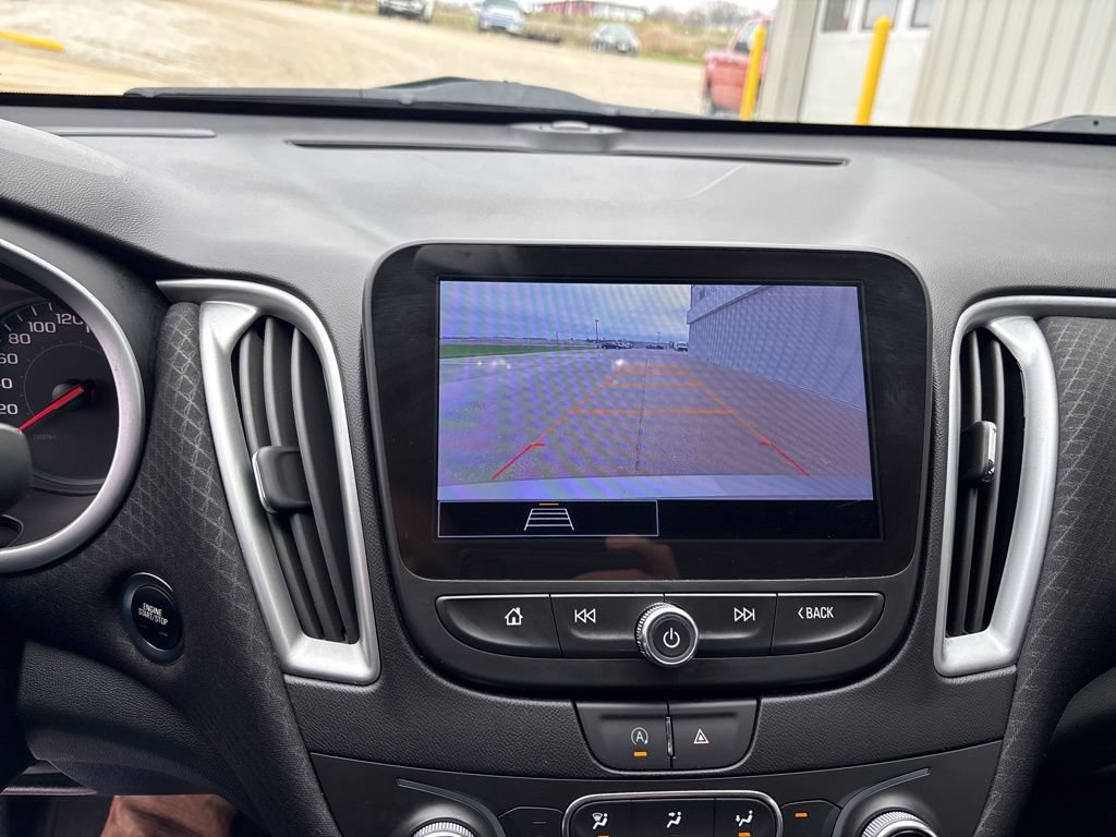 Used 2023 Chevrolet Malibu LT FWD image 29