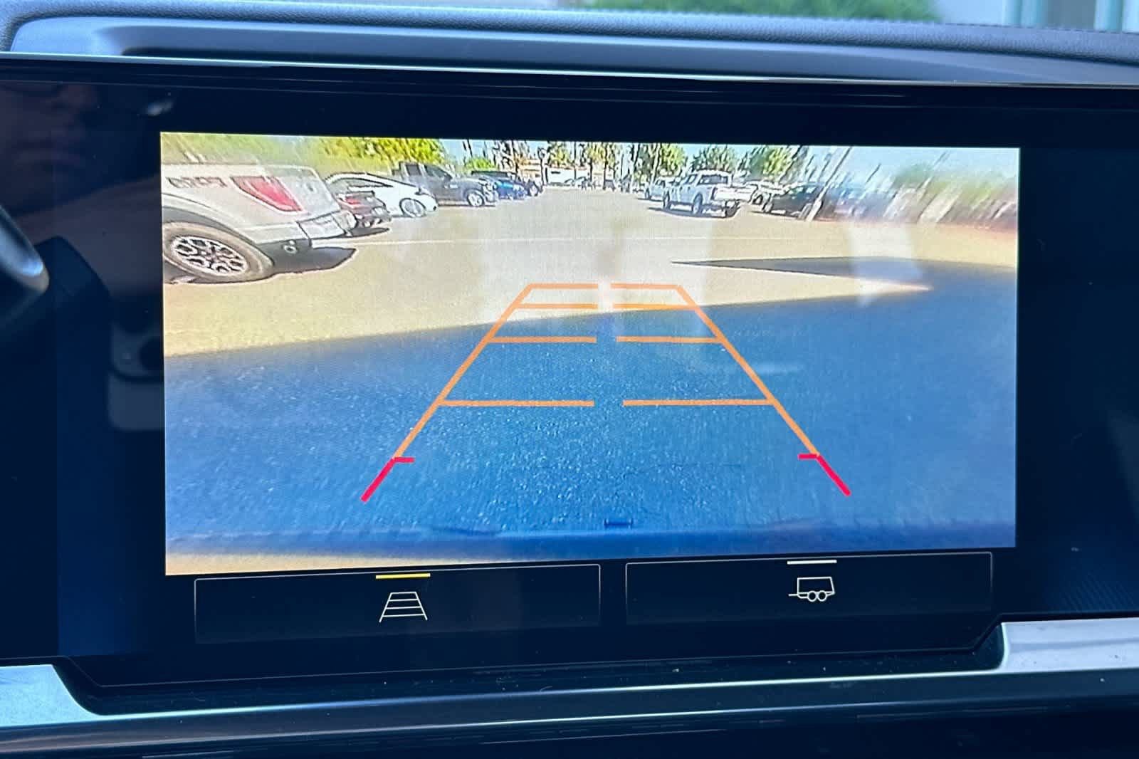 Used 2023 Chevrolet Silverado 1500 LT image 18