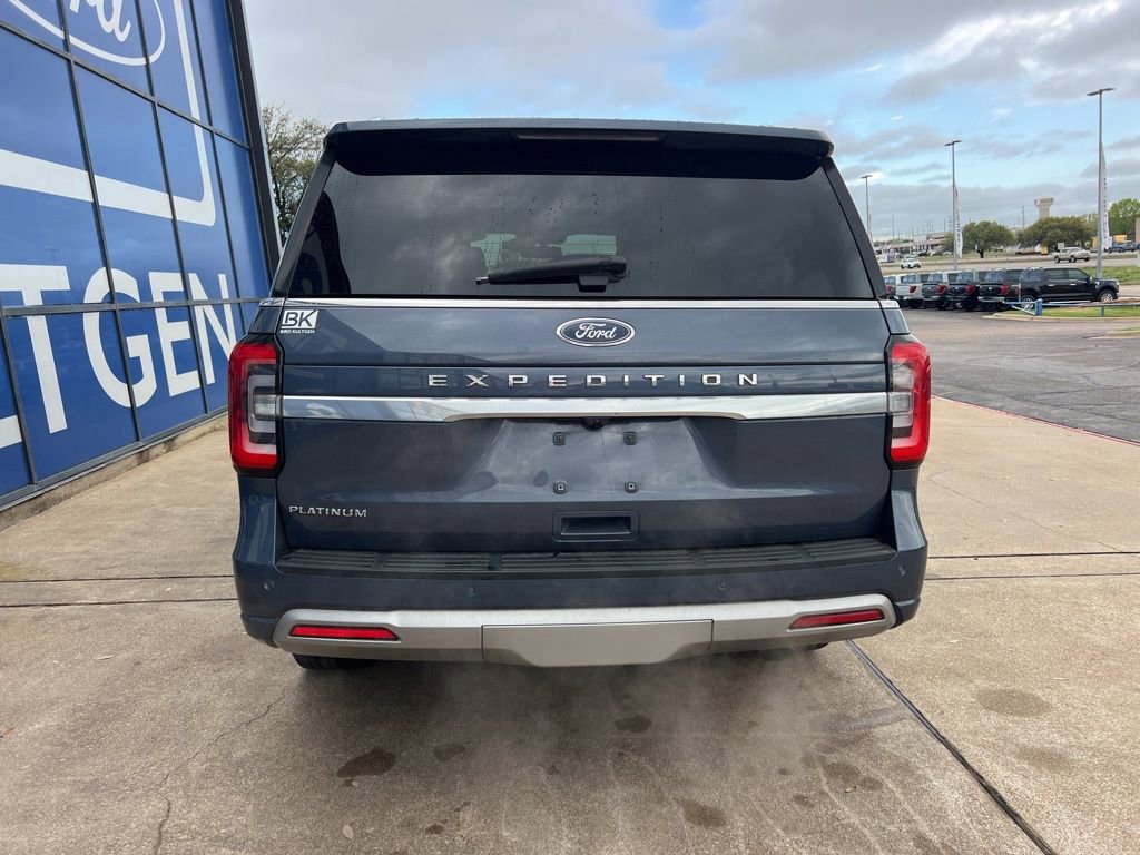 Certified 2023 Ford Expedition Platinum AWD/4WD image 3