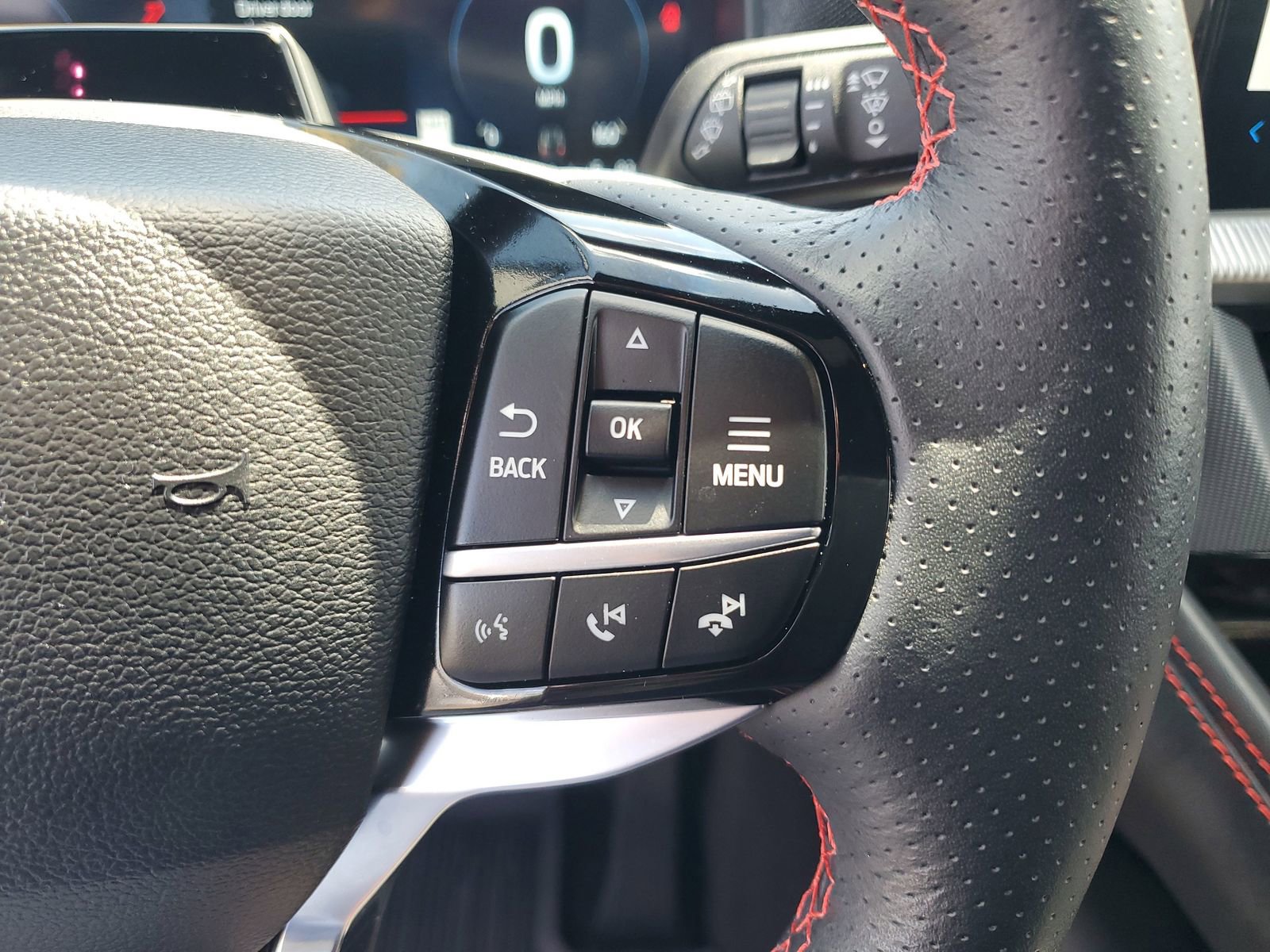 Certified 2025 Ford Explorer ST-Line w/ Premium Package AWD/4WD image 21
