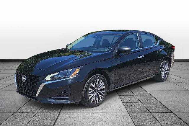 Used 2025 Nissan Altima 2.5 SV