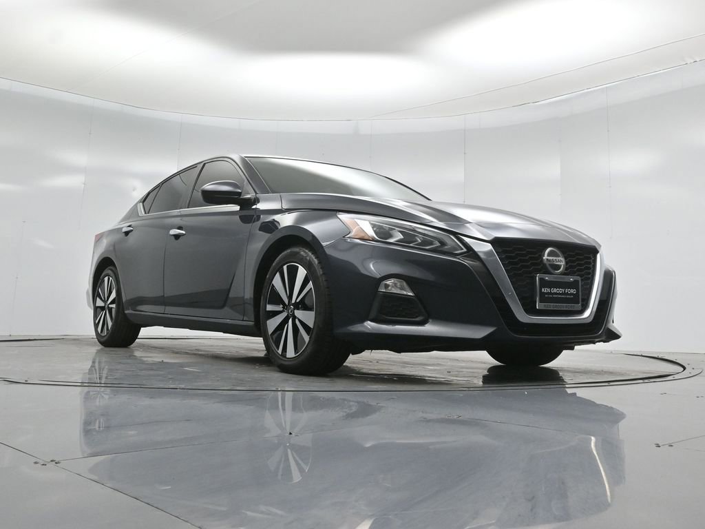 Used 2022 Nissan Altima 2.5 SV image 5