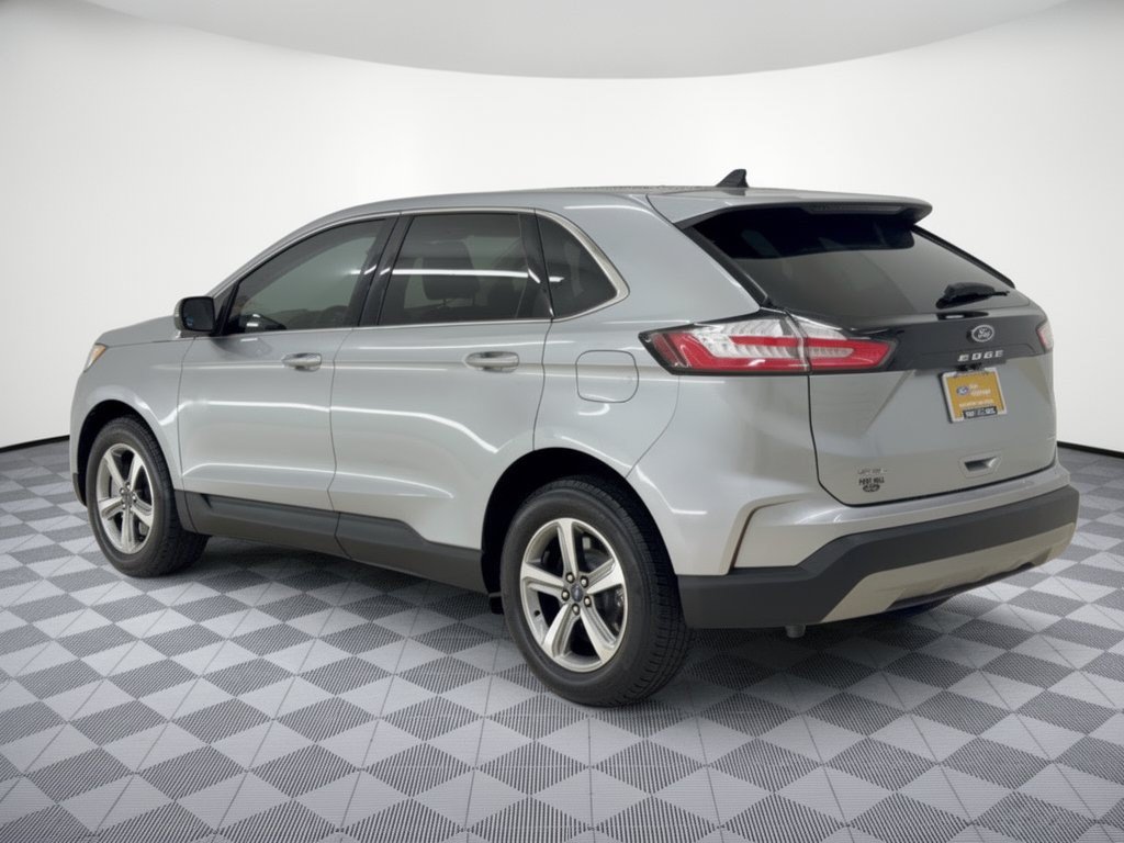 Certified 2022 Ford Edge SEL w/ Convenience Package AWD/4WD image 3