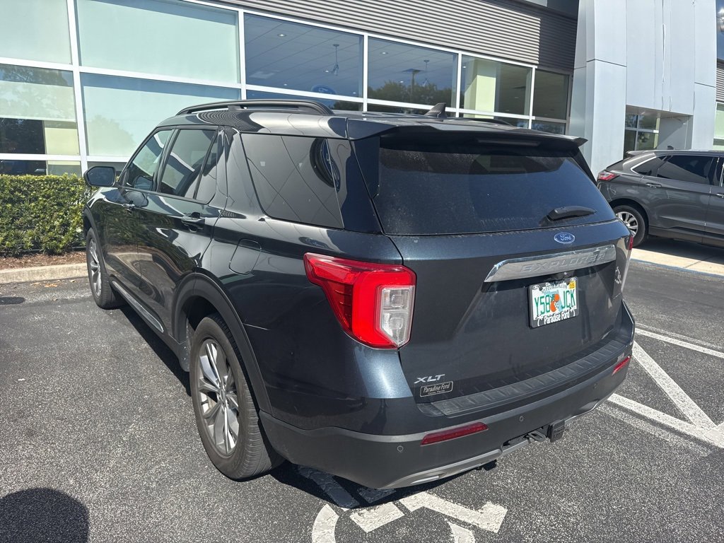 Certified 2022 Ford Explorer XLT w/ Equipment Group 202A image 4