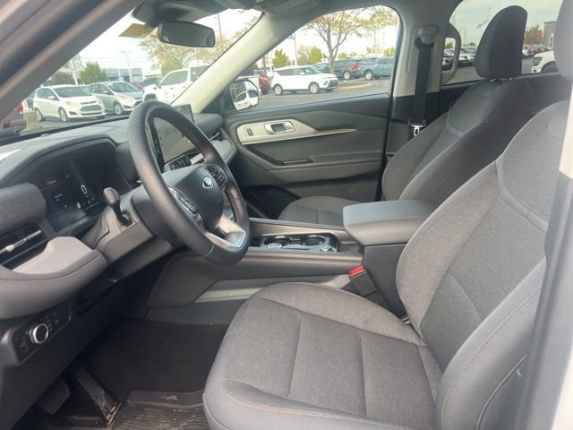 Certified 2025 Ford Explorer Active image 23