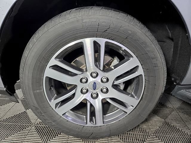 Certified 2024 Ford Expedition Limited image 9