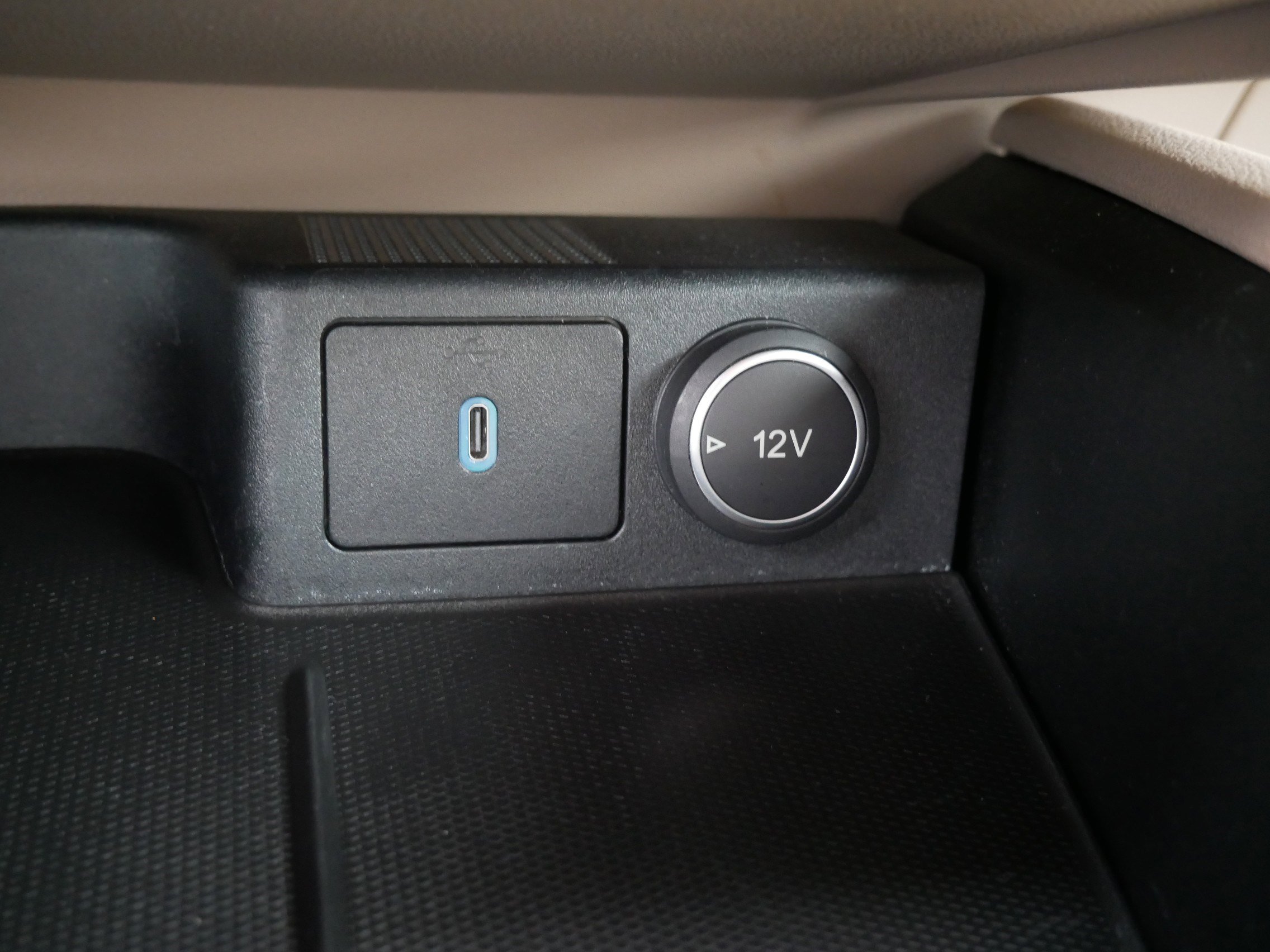 Certified 2020 Ford Escape SE AWD/4WD image 31