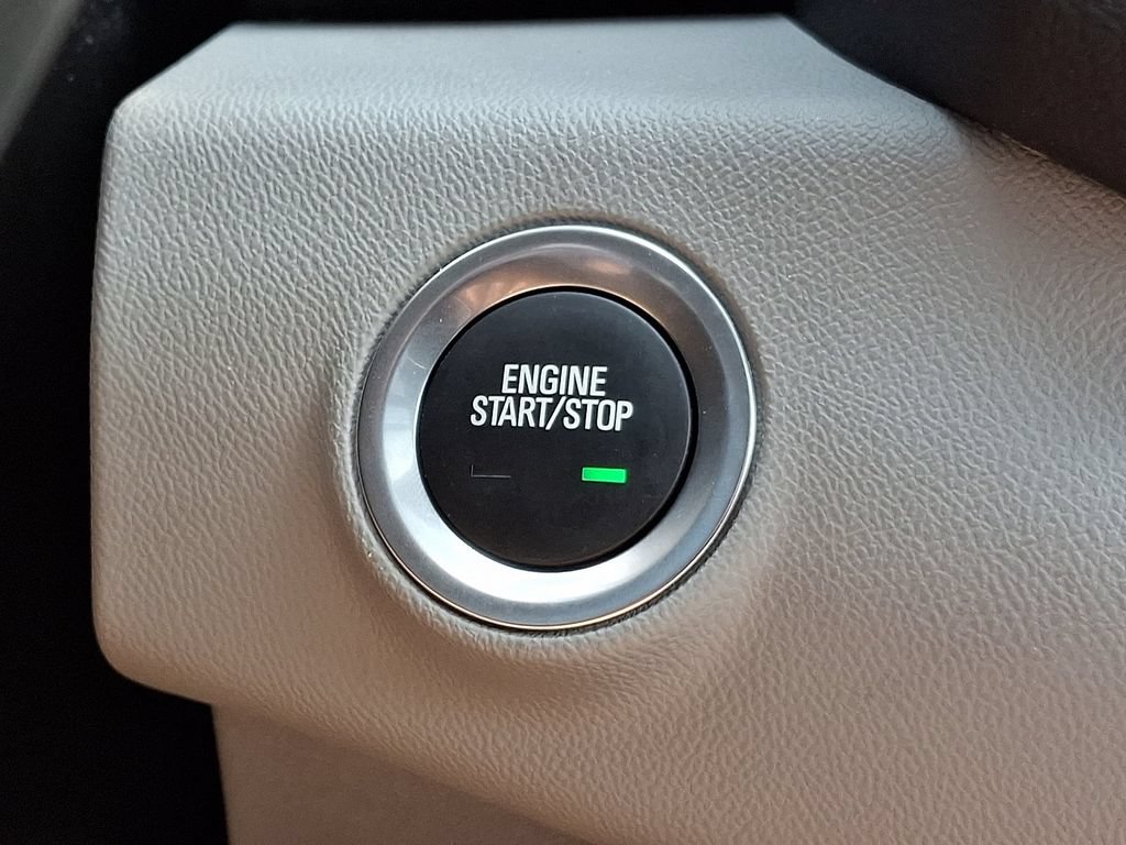 Used 2024 GMC Terrain SLT w/ LPO, Floor Liner Package AWD/4WD image 23