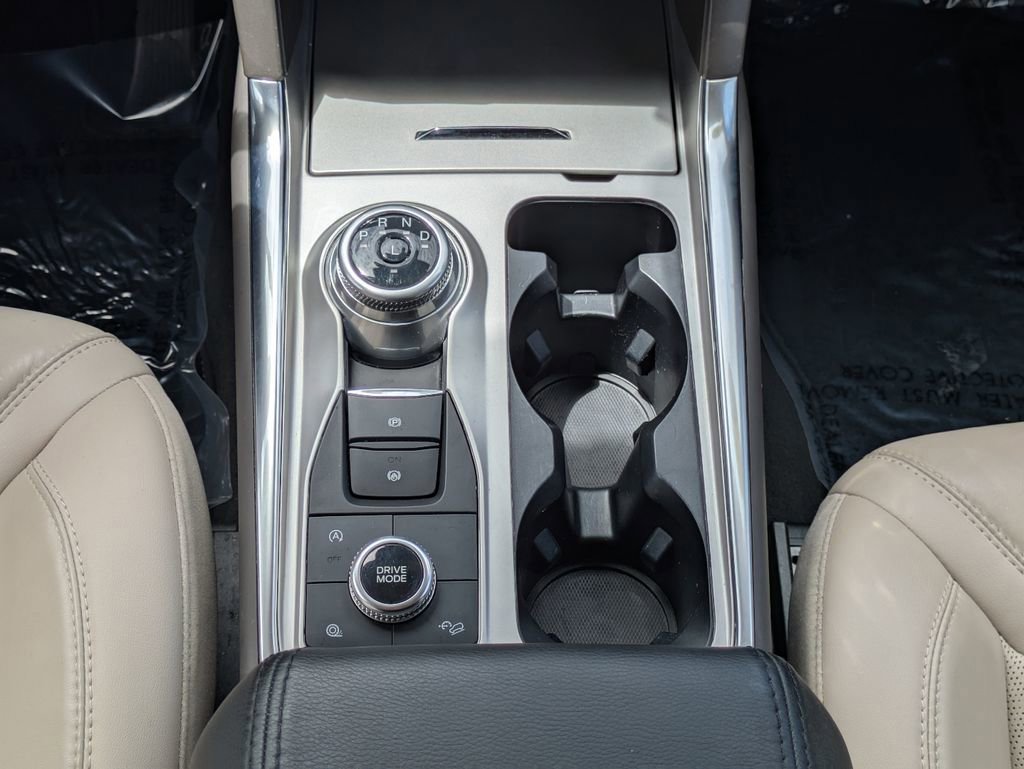 Certified 2022 Ford Explorer Platinum w/ Equipment Group 601A AWD/4WD image 19