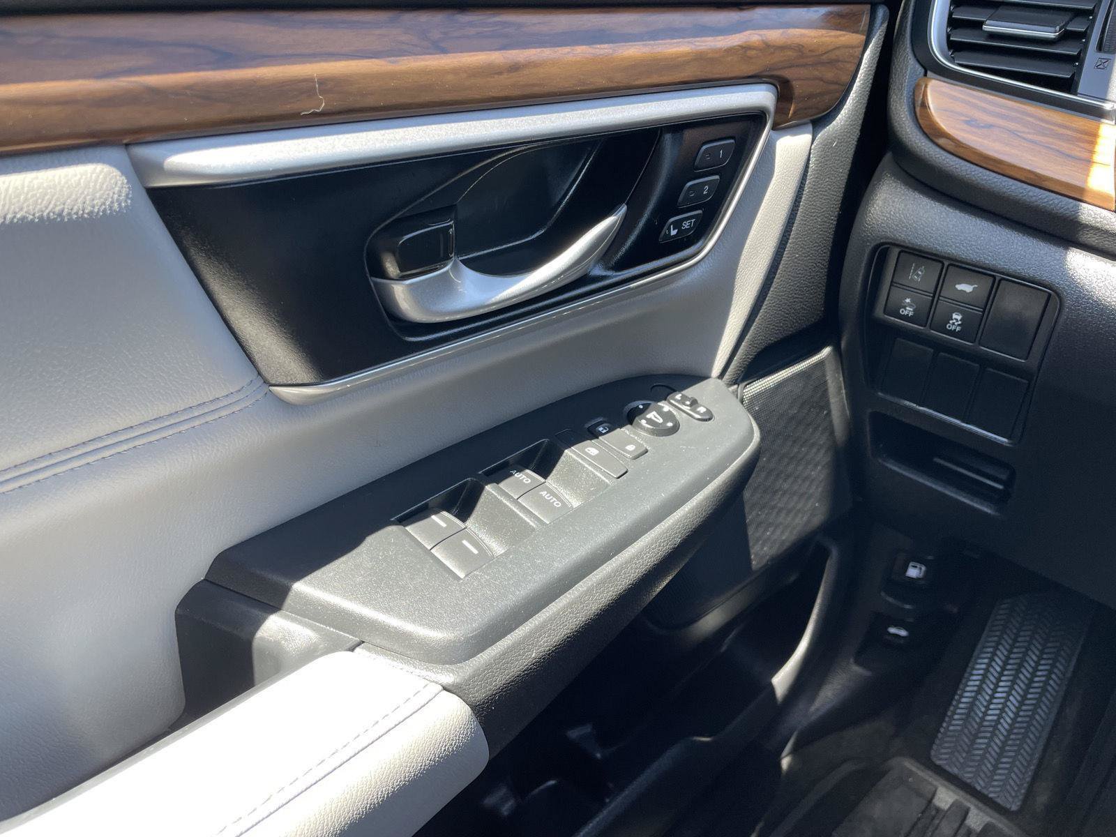 Used 2020 Honda CR-V EX-L image 28