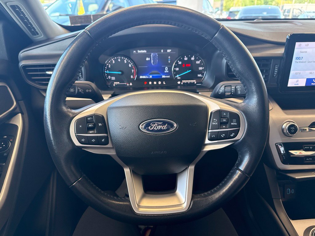 Certified 2023 Ford Explorer XLT AWD/4WD image 17