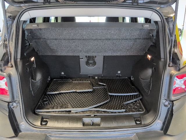 Used 2017 Jeep Renegade Trailhawk image 30