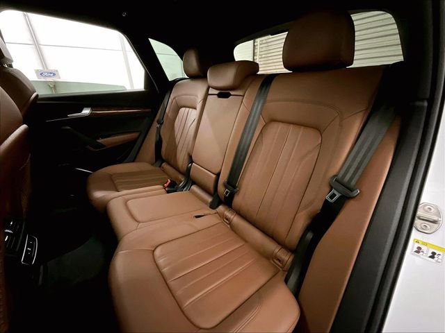 Used 2023 Audi Q5 2.0T Premium w/ Convenience Package AWD/4WD image 25