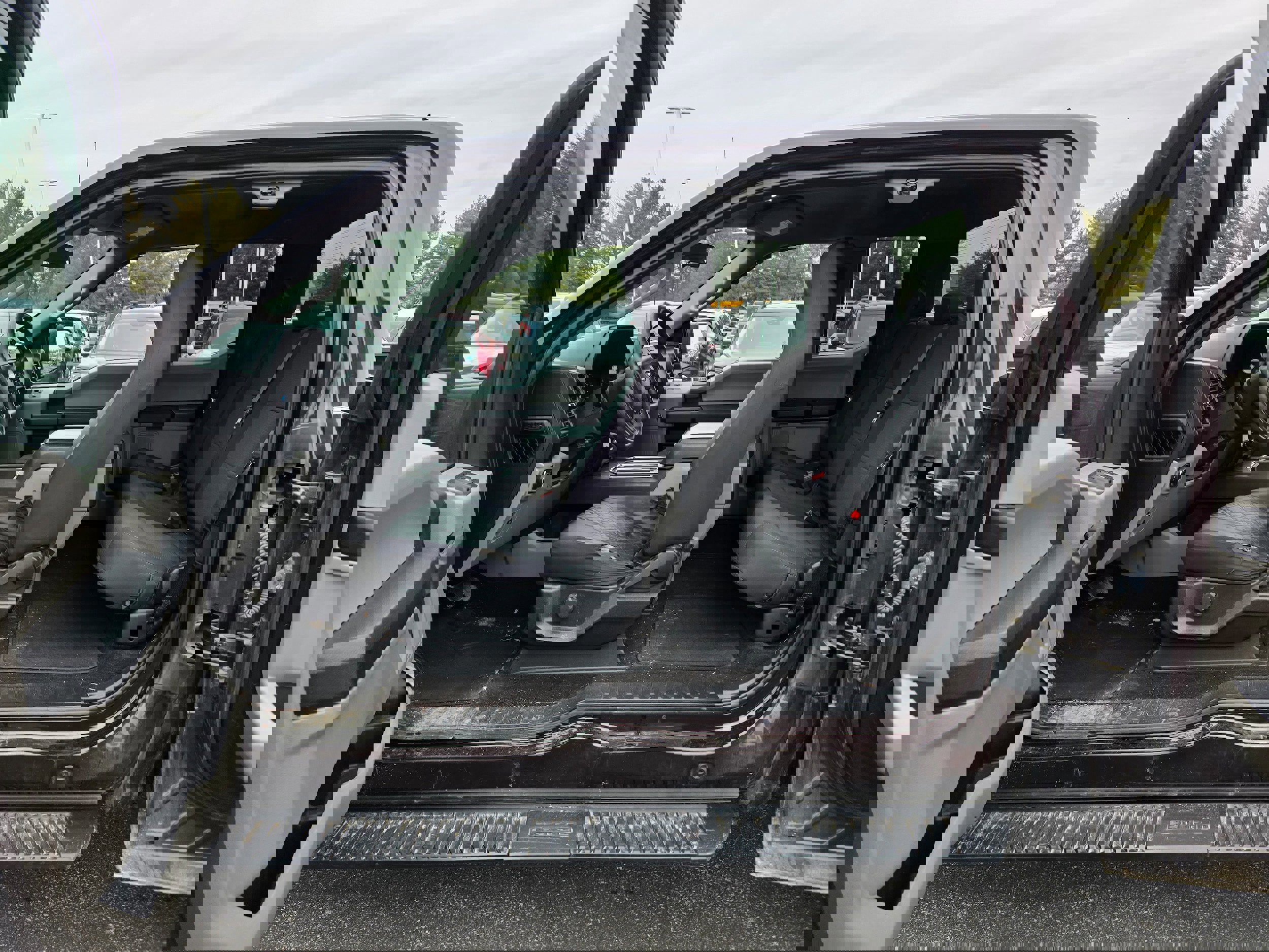 Certified 2019 Ford F150 XL w/ Equipment Group 101A Mid image 7