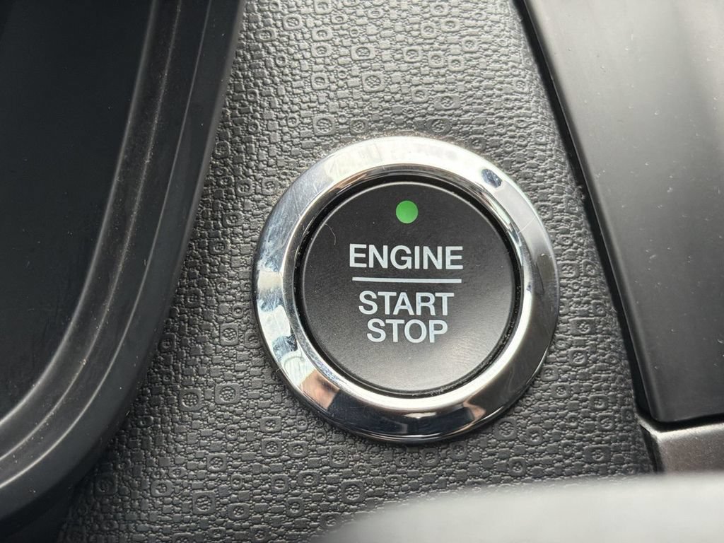 Certified 2019 Ford EcoSport SE w/ SE Convenience Package FWD image 19