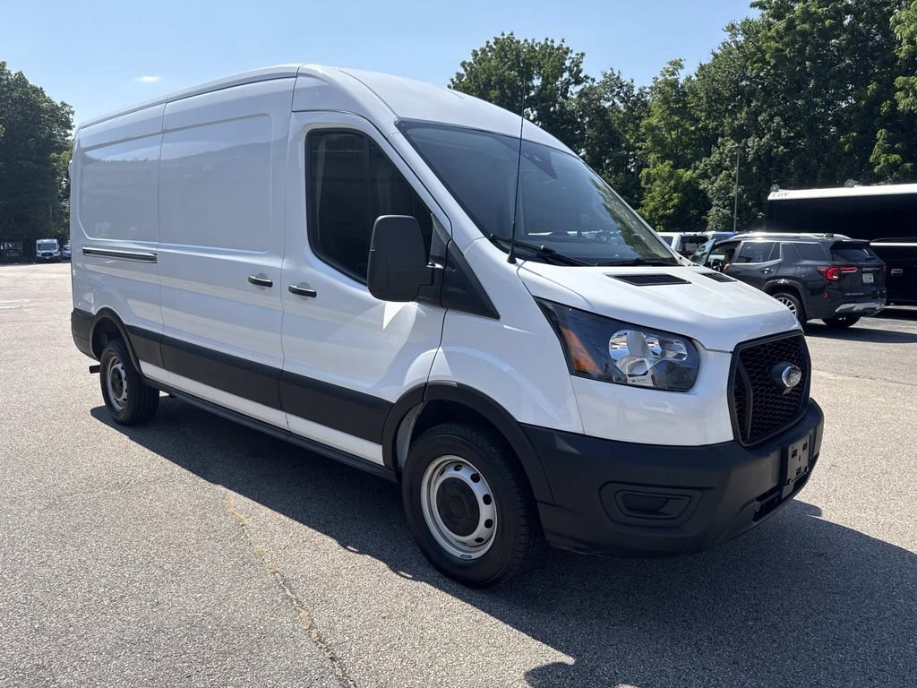 Certified 2023 Ford Transit 250 Medium Roof RWD image 9