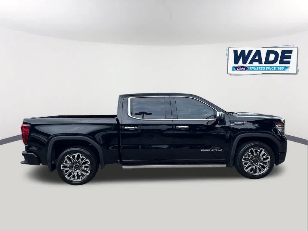 Used 2023 GMC Sierra 1500 Denali Ultimate AWD/4WD image 4