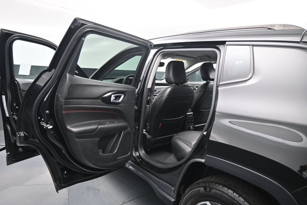 Used 2022 Jeep Compass Trailhawk AWD/4WD image 14