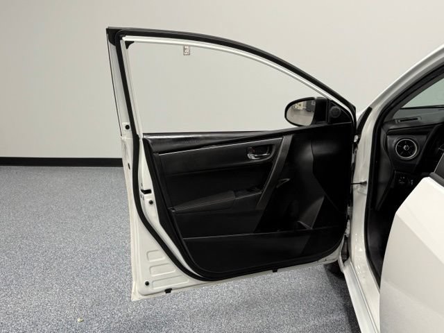 Used 2019 Toyota Corolla LE FWD image 14
