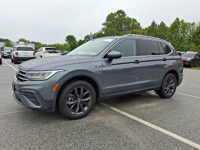 Used 2023 Volkswagen Tiguan SE w/ Panoramic Sunroof Package AWD/4WD image 5