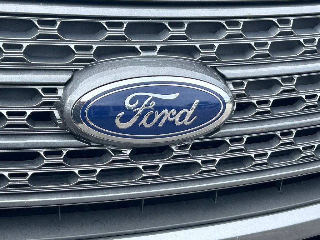 Certified 2023 Ford Explorer XLT w/ Equipment Group 202A RWD image 18