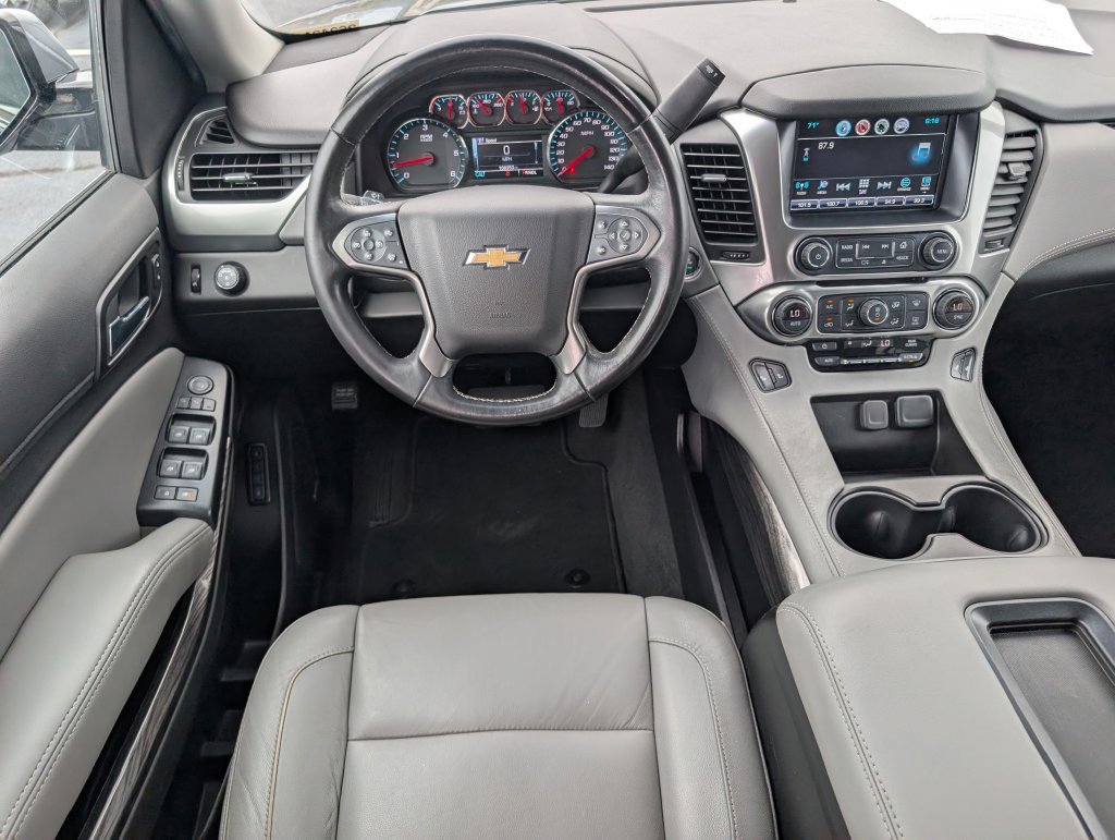 Used 2019 Chevrolet Tahoe LT w/ Luxury Package RWD image 13