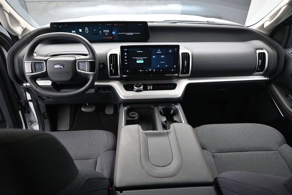 Certified 2025 Ford Expedition Active AWD/4WD image 24