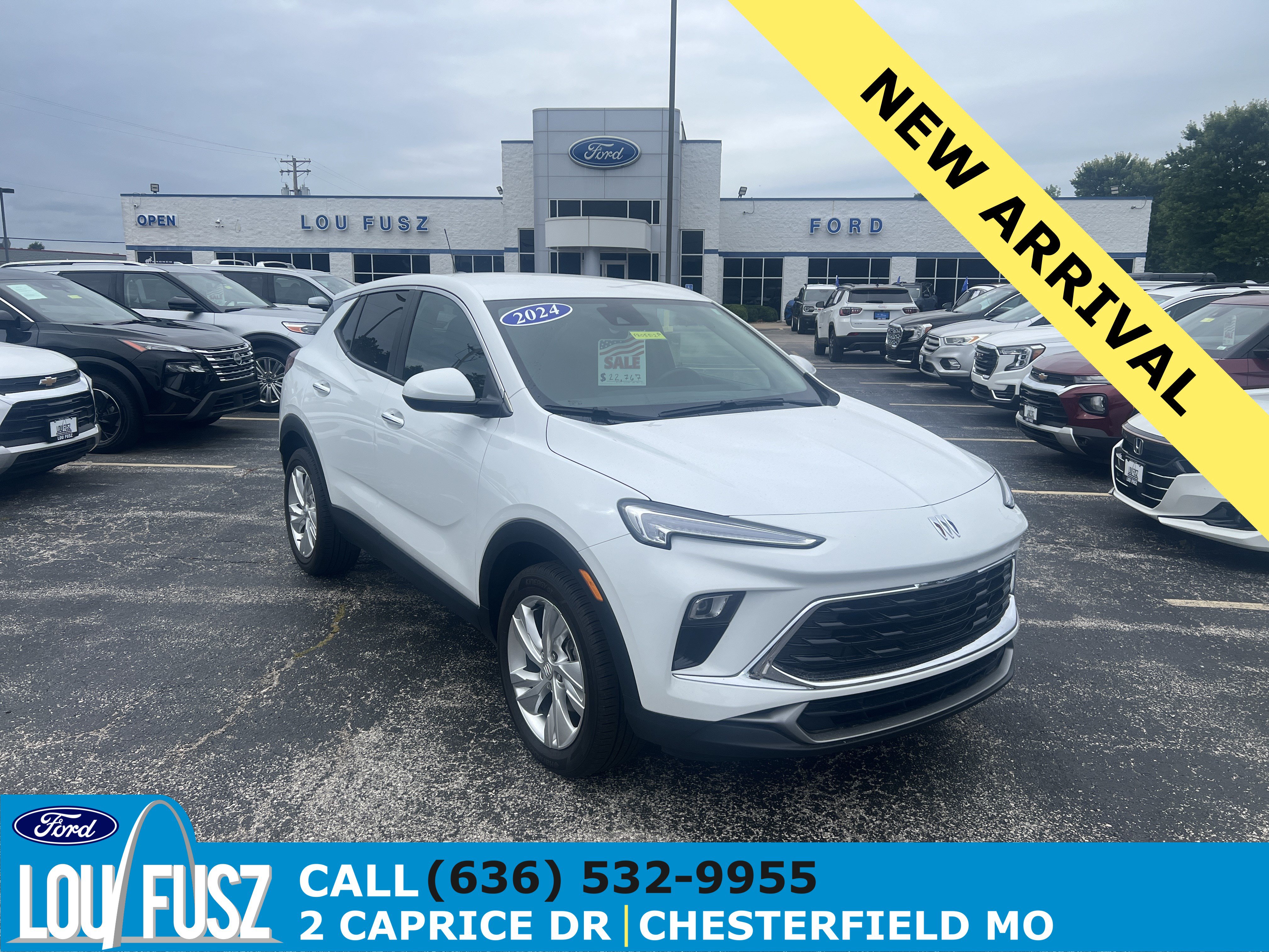 Used 2024 Buick Encore GX Preferred FWD image 1