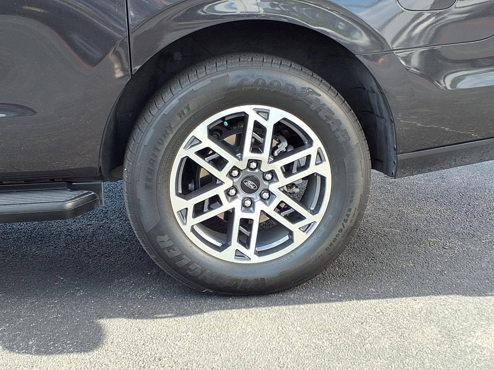 Certified 2025 Ford Expedition Max Active RWD image 10
