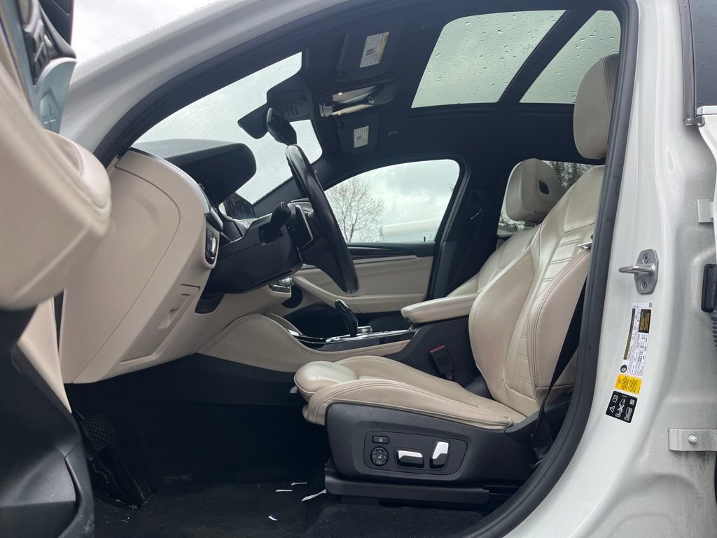 Used 2021 BMW X4 xDrive30i w/ Executive Package image 17