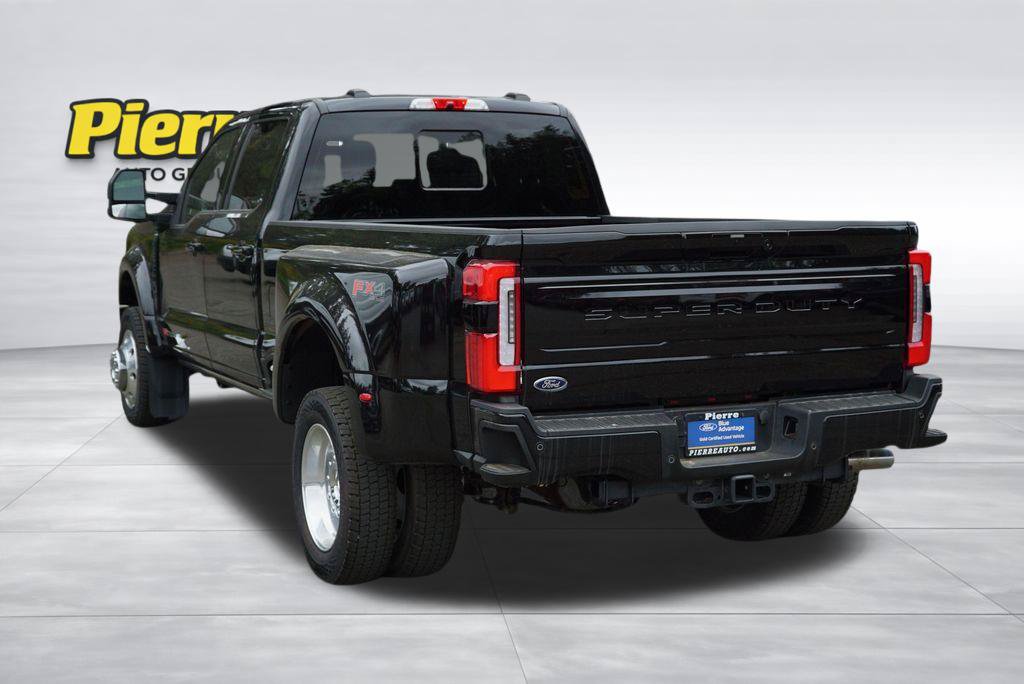 Certified 2025 Ford F450 Platinum w/ FX4 Off-Road Package AWD/4WD image 9