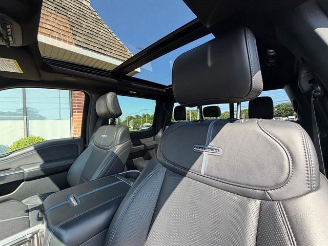 Certified 2025 Ford F250 Platinum w/ FX4 Off-Road Package AWD/4WD image 19