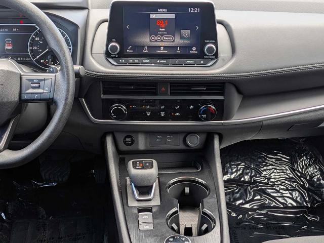 Used 2025 Nissan Rogue S AWD/4WD image 21